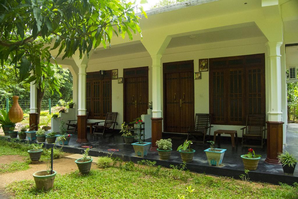 Sigiriya Flower Guest Exterior photo